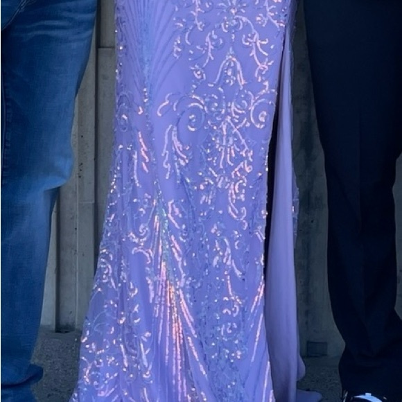 PROM DRESS - Picture 3 of 6